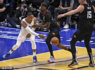 在被压制时 在被压制时