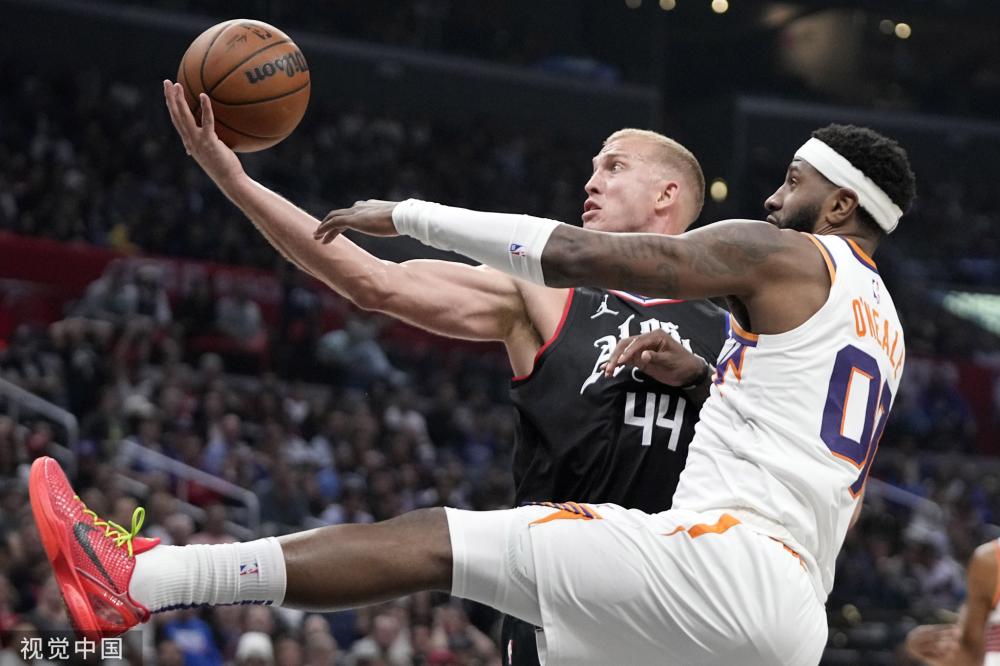 轻球员与未 轻球员与未